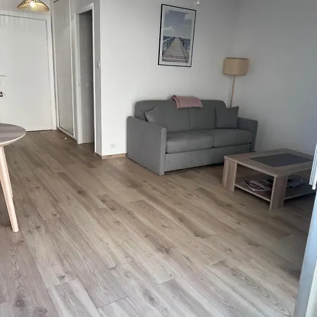 Magnifique Cosy, A Juan Les Pins Avec Parking Апартаменты Антиб