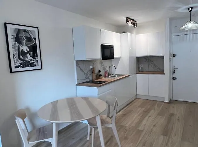 Magnifique Cosy, A Juan Les Pins Avec Parking Антиб